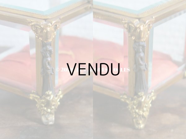 画像11: 19世紀末 アンティーク ジュエリーボックス　ロカイユ装飾のフレーム  スモーキーオレンジのシルク製クッション (11)