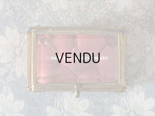 画像5: 19世紀末 アンティーク ジュエリーボックス　ロカイユ装飾のフレーム  スモーキーオレンジのシルク製クッション (5)