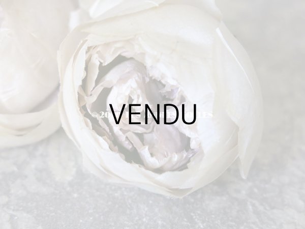 画像8: 未使用 ラベル付き アンティーク シルク製 薔薇の布花 クォーターロゼット咲き コサージュ 淡いパープル (8)