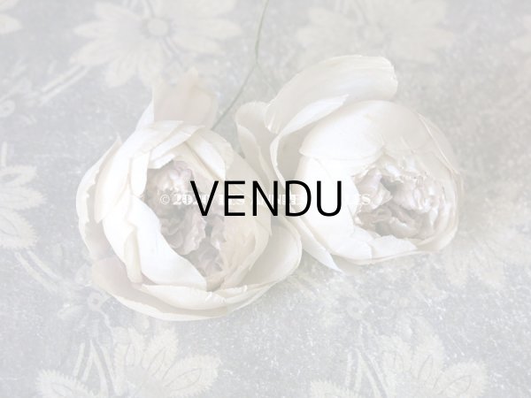 画像4: 未使用 ラベル付き アンティーク シルク製 薔薇の布花 クォーターロゼット咲き コサージュ 淡いパープル (4)