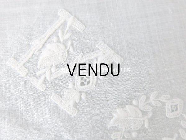 画像5: 19世紀 アンティーク  結婚式のハンカチ 【MQ】 菫のホワイトワーク & 手編みのヴァランシエンヌレース  (5)