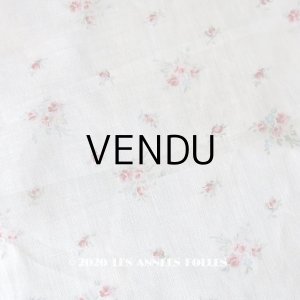 画像: 【クリスマスセール2020対象外】 アンティーク  薔薇模様 コットン製ファブリック 49×25〜27cm