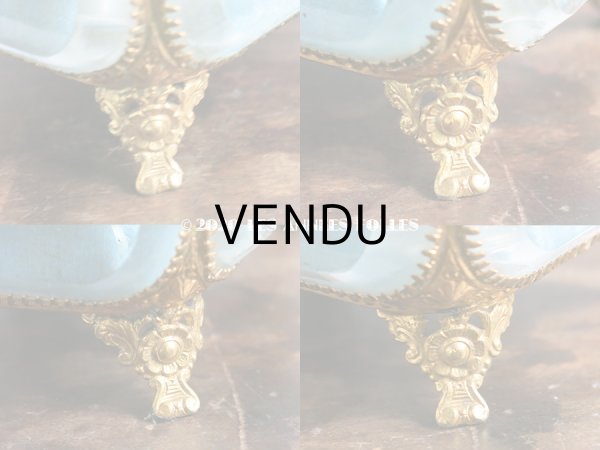 画像10: 【クリスマスセール2020対象外】　19世紀末 アンティーク ジュエリーボックス スモーキーブルーのクッション ロカイユ装飾の脚 (10)