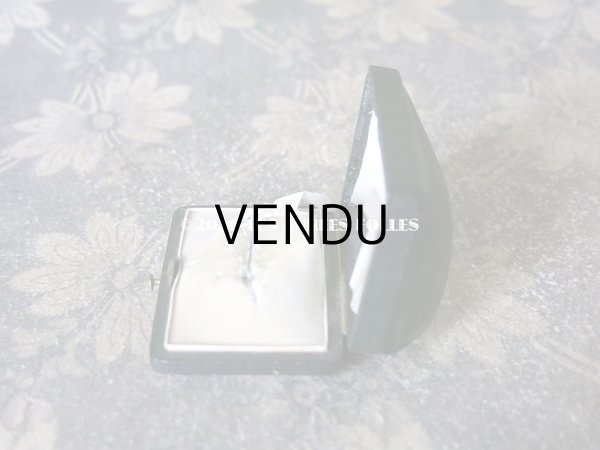 画像7: 【クリスマスセール2020対象外】 19世紀 アンティーク 本革製 ジュエリーボックス ブローチ用　黒 (7)