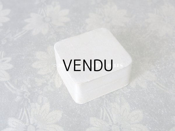 画像6: アンティーク 　シルクサテンのジュエリーボックス  オフホワイト (6)