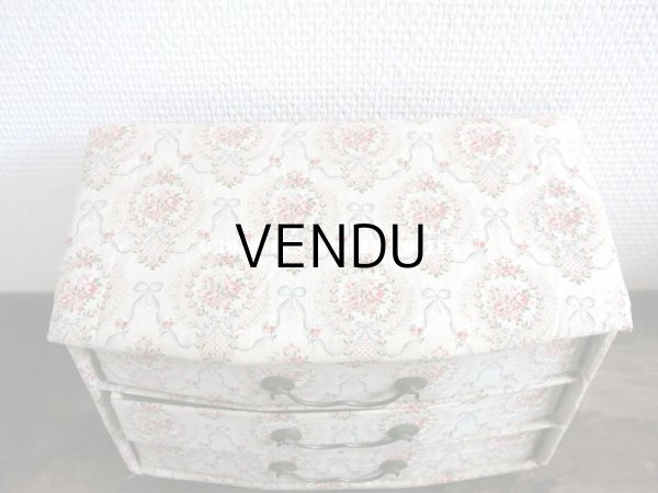 画像9: 1900年代 アンティーク 薔薇のメダイヨン＆水色のリボン　カルトナージュボックス 3段 26.3×14.9×19.1cm (9)
