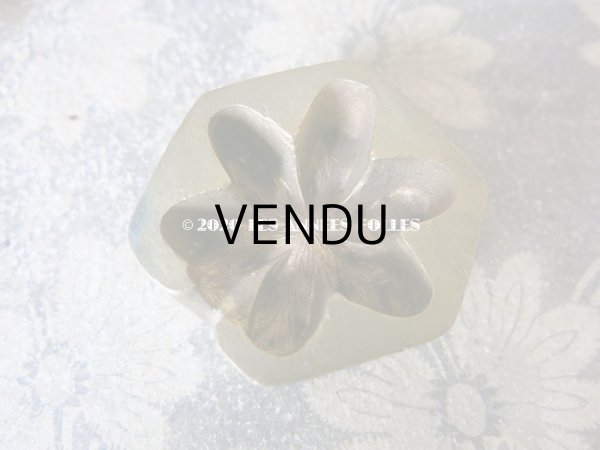 画像3: アンティーク  こて 花びら用 型押しの道具 古いコサージュ店  造花 (3)