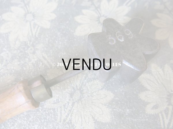 画像7: アンティーク  こて 花びら用 型押しの道具 古いコサージュ店  造花 (7)