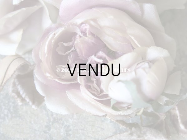 画像9: 未使用 アンティーク シルク製 薔薇の大きな布花 クォーターロゼット咲き コサージュ 淡いパープル (9)