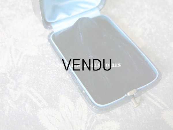 画像4: 19世紀末 アンティーク イニシャル入り ブローチ＆ピアス用 ジュエリーボックス 黒 (4)