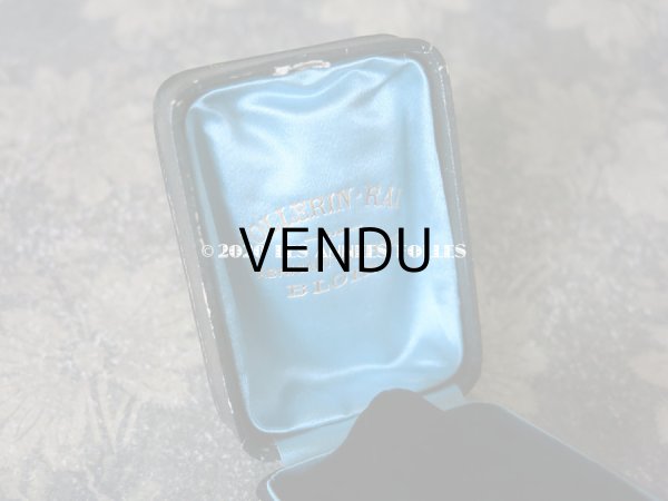 画像5: 19世紀末 アンティーク イニシャル入り ブローチ＆ピアス用 ジュエリーボックス 黒 (5)