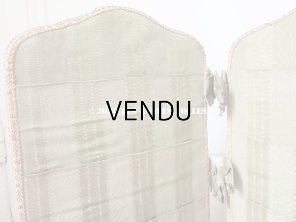 画像7: 1900年代 アンティーク 大きなリボンが結ばれた カルトナージュ  カードホルダー  リボンと花のガーランド＆白鳩  (7)