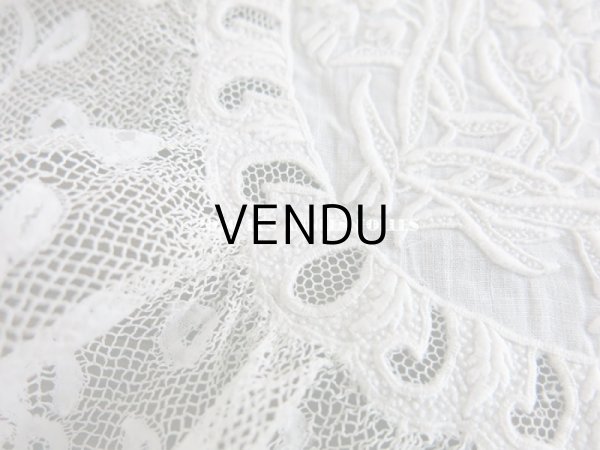 画像9: 19世紀 アンティーク  結婚式のハンカチ 【MM】 鈴蘭のホワイトワーク & 手編みのヴァランシエンヌレース  (9)