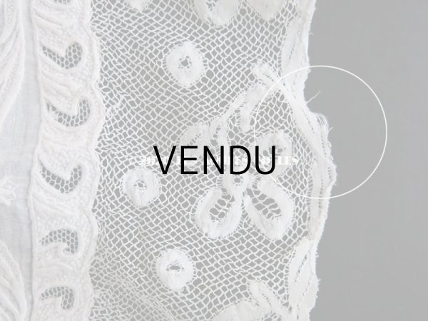 画像12: 19世紀 アンティーク  結婚式のハンカチ 【MM】 鈴蘭のホワイトワーク & 手編みのヴァランシエンヌレース  (12)