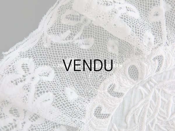 画像17: 19世紀 アンティーク  結婚式のハンカチ 【MM】 鈴蘭のホワイトワーク & 手編みのヴァランシエンヌレース  (17)