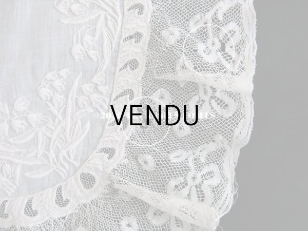 画像11: 19世紀 アンティーク  結婚式のハンカチ 【MM】 鈴蘭のホワイトワーク & 手編みのヴァランシエンヌレース  (11)