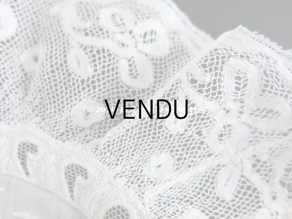 画像14: 19世紀 アンティーク  結婚式のハンカチ 【MM】 鈴蘭のホワイトワーク & 手編みのヴァランシエンヌレース  (14)