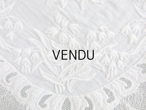 画像7: 19世紀 アンティーク  結婚式のハンカチ 【MM】 鈴蘭のホワイトワーク & 手編みのヴァランシエンヌレース  (7)