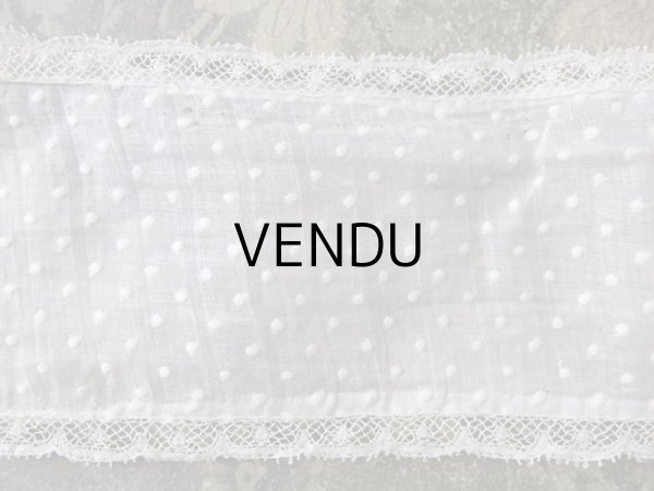 画像9: アンティーク  ドットの刺繍入り コットン生地のリボン　4.5m ヴァランシエンヌレースの縁取り (9)