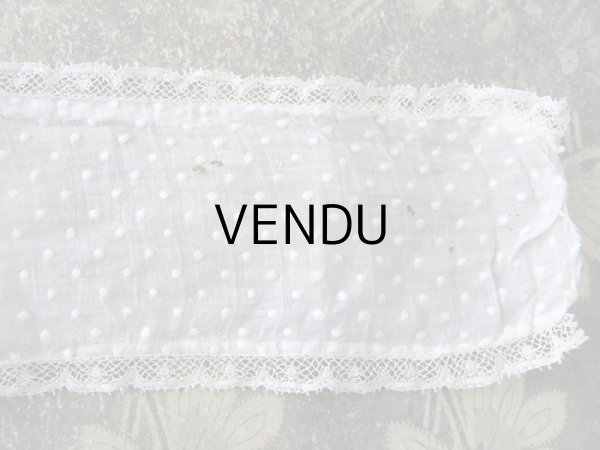 画像18: アンティーク  ドットの刺繍入り コットン生地のリボン　4.5m ヴァランシエンヌレースの縁取り (18)