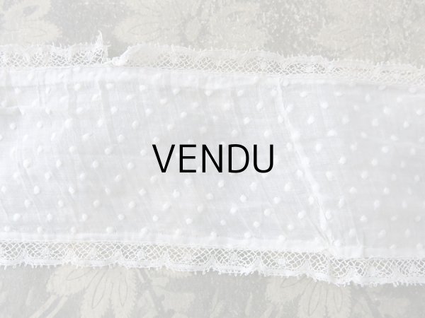 画像10: アンティーク  ドットの刺繍入り コットン生地のリボン　4.5m ヴァランシエンヌレースの縁取り (10)