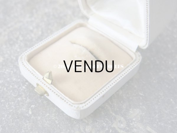 画像4: アンティーク ジュエリーボックス  オフホワイト リングボックス ゴールドのライン入り (4)