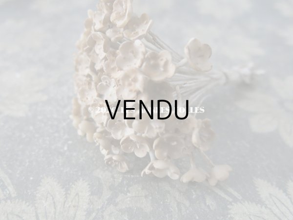 画像8: アンティーク ティアラ制作用 ワックスフラワーパーツ 60〜70ピースのセット (S） (8)