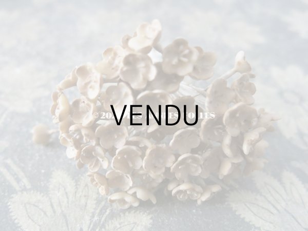 画像9: アンティーク ティアラ制作用 ワックスフラワーパーツ 60〜70ピースのセット (S） (9)