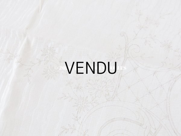 画像10: アンティーク  リボン刺繍の図案入り 大きなシルク製ファブリック (10)