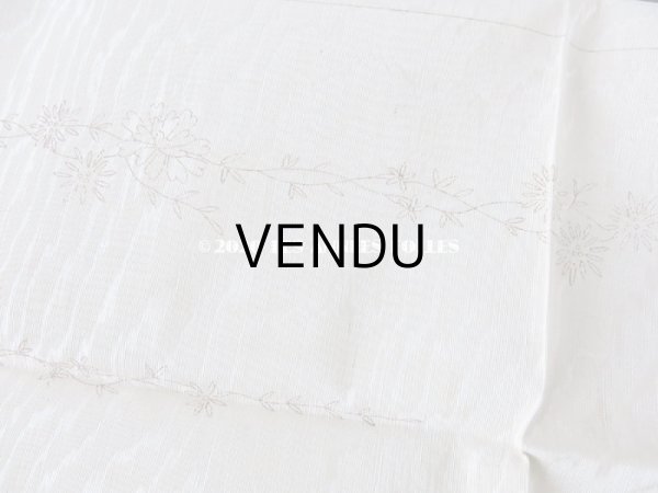 画像8: アンティーク  リボン刺繍の図案入り 大きなシルク製ファブリック (8)