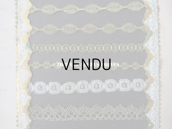 画像7: アンティーク 箱入り メタルレース & メタルブレードのサンプラー 46枚のセット (7)