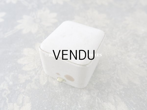 画像6: アンティーク ジュエリーボックス  オフホワイト リングボックス ゴールドのライン入り (6)