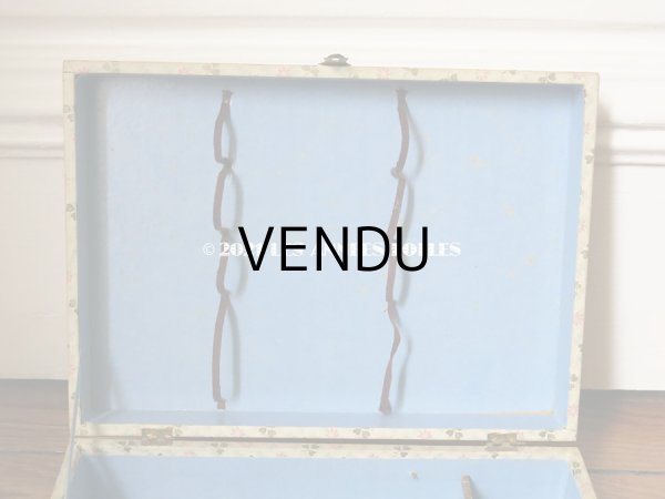 画像11: 1900年代 アンティーク 刺繍道具箱　淡いピンクの花＆クローバー 子供用玩具　Petite Brodeuse (11)