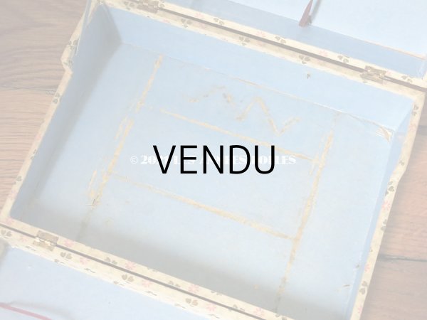 画像12: 1900年代 アンティーク 刺繍道具箱　淡いピンクの花＆クローバー 子供用玩具　Petite Brodeuse (12)