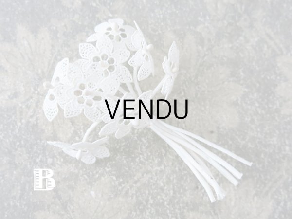 画像5: アンティーク 白いレースの布花 (5)