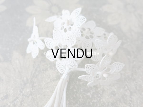 画像6: アンティーク 白いレースの布花 (6)