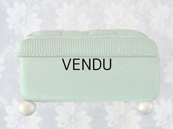 画像10: 19世紀 アンティーク ナポレオン3世時代 お菓子箱 薔薇のハンドペイント　チョコレートボックス (10)