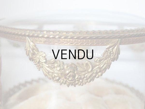 画像20: 19世紀末 アンティーク 大きなコフレ&ティアラ  グローブ・ド・マリエ 淡いピンクオレンジのクッション ワックスフラワーのティアラ (20)