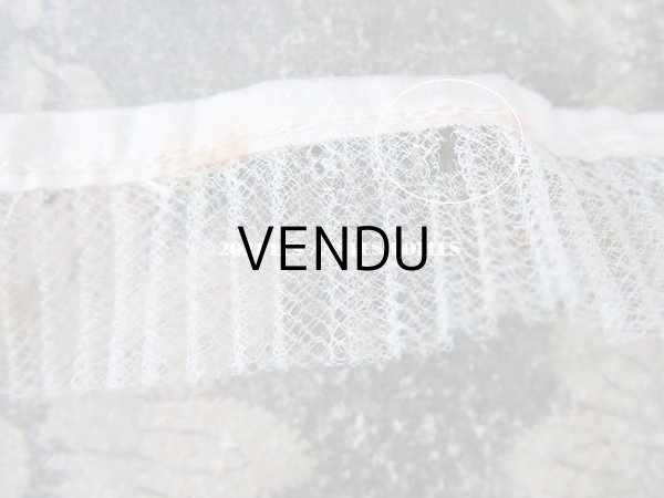 画像6: アンティーク シルク製 チュールレースのプリーツリボン オフホワイト  2.5cm幅  56cm (6)