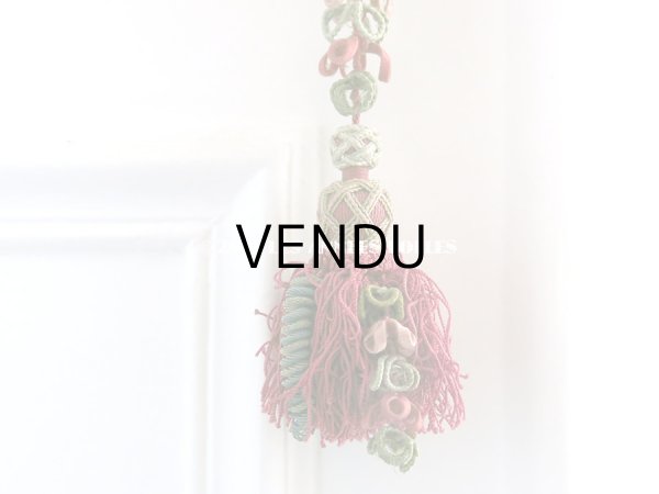 画像2: 19世紀 アンティーク シルク製 タッセル ポンポン パスマントリー  (2)