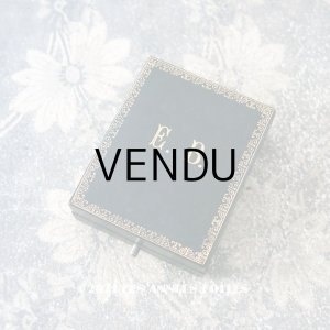 画像: 19世紀 アンティーク イニシャル E.B. 本革製 ジュエリーボックス 金彩入り 黒