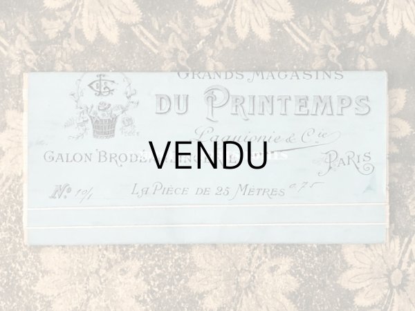 画像2: アンティーク 極細 1mm弱 ホワイトのブレード GALON BRODEE POUR LINGERIE - GRANDS MAGASINS DU PRINTEMPS PARIS - (2)
