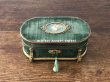 画像2: 19世紀 アンティーク ナポレオン3世時代 チョコレートボックス 薔薇のブーケ　お菓子箱 グリーンのベルベット (2)