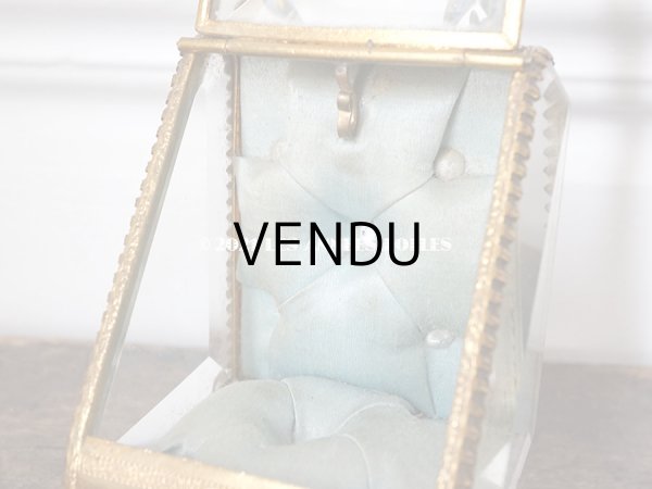 画像10: アンティーク 懐中時計 & ジュエリーボックス パウダーブルーのシルク製クッション (10)