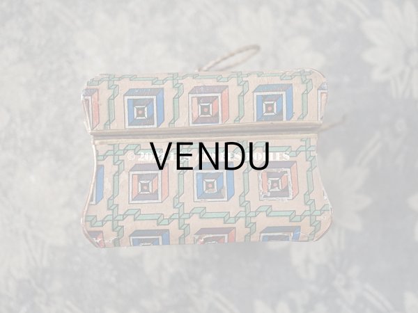 画像13: 19世紀 アンティーク ナポレオン3世時代 チョコレートボックス 小さなお菓子箱 レースペーパー付 (13)