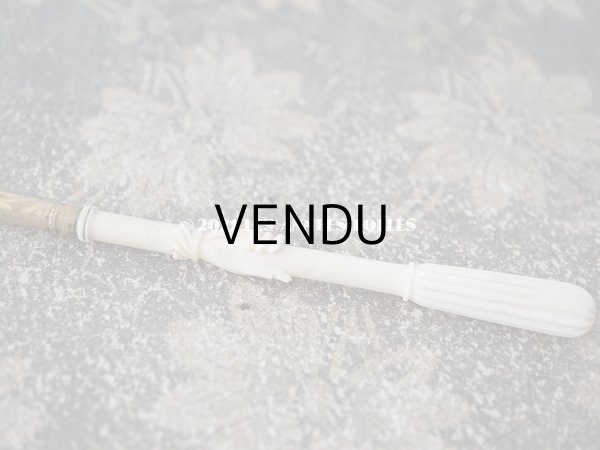 画像8: アンティーク ペン軸 手のモチーフ ボーン製 (8)