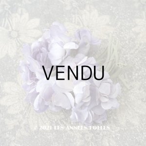 画像: アンティーク 薄紫色の布花