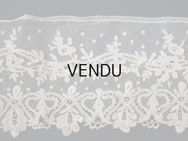 画像12: アンティーク  花模様　手編みのボビンレース ライトベージュ アプリカシオン・アングルテール 10.2cm幅 1.5m (12)