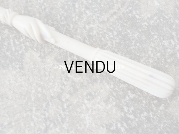 画像4: アンティーク ペン軸 手のモチーフ ボーン製 (4)