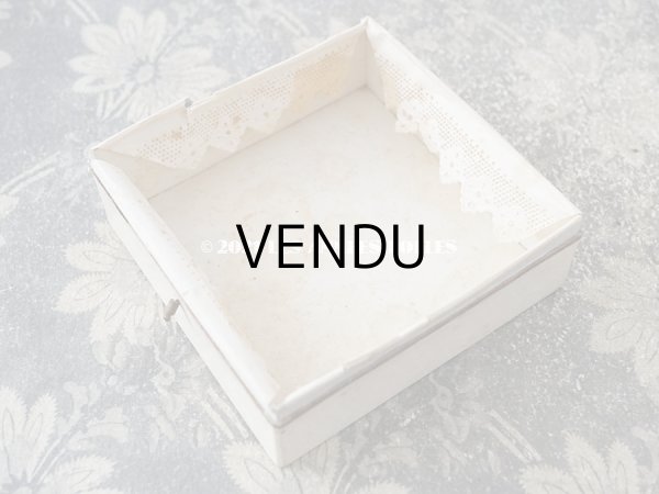 画像13: 19世紀 アンティーク ナポレオン3世時代 チョコレートボックス パウダーピンク お菓子箱 レースペーパー付 (13)